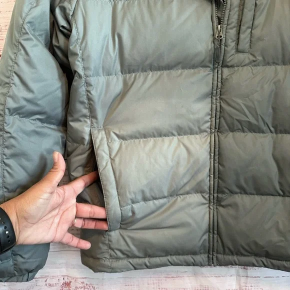 Men’s Eddie Bauer Puffer Jacket - Picture 4 of 10